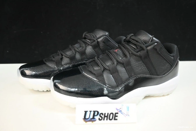 AIR 001 BLACK-WHITE AV2187 RETRO LOW 11 JORDAN 0329